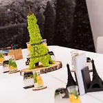 Отель Renaissance Nobel Tour Eiffel 4*