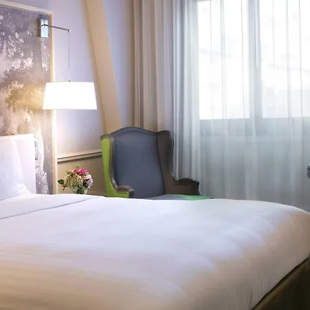 Renaissance Nobel Tour Eiffel ホテル 4*
