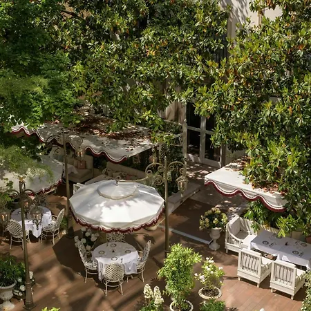 Renaissance Nobel Tour Eiffel París