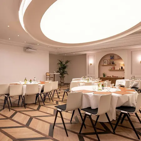 فندق Renaissance Nobel Tour Eiffel 4*