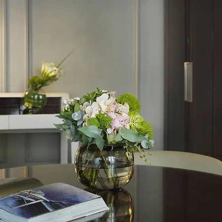 Hotel Renaissance Nobel Tour Eiffel