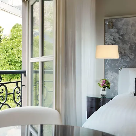 Отель Renaissance Nobel Tour Eiffel 4*
