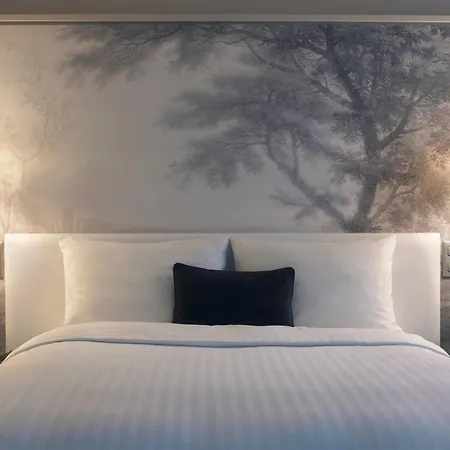 Renaissance Nobel Tour Eiffel Hotel 4*