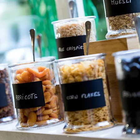 Renaissance Nobel Tour Eiffel 4* París