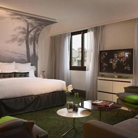 Renaissance Nobel Tour Eiffel Hotel