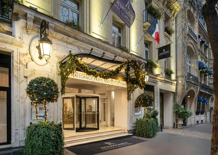 Hotel Renaissance Nobel Tour Eiffel 4*