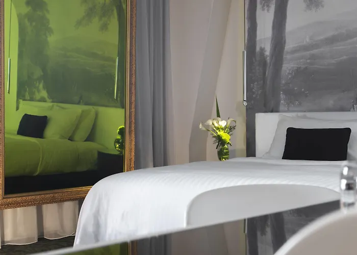 Renaissance Nobel Tour Eiffel 4* Parijs