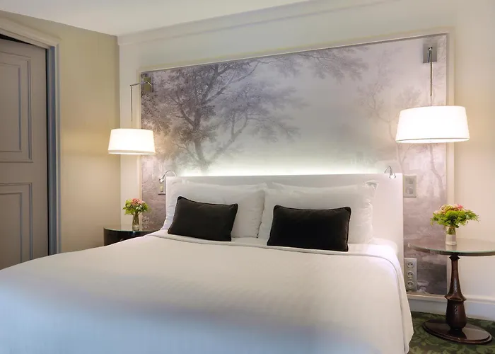 Hotel Renaissance Nobel Tour Eiffel